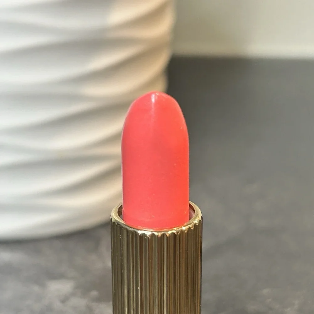 NEW‎ Estee Lauder Signature Hydra Lustre Lipstick 05 PERFECT PINK Gold Tube HTF